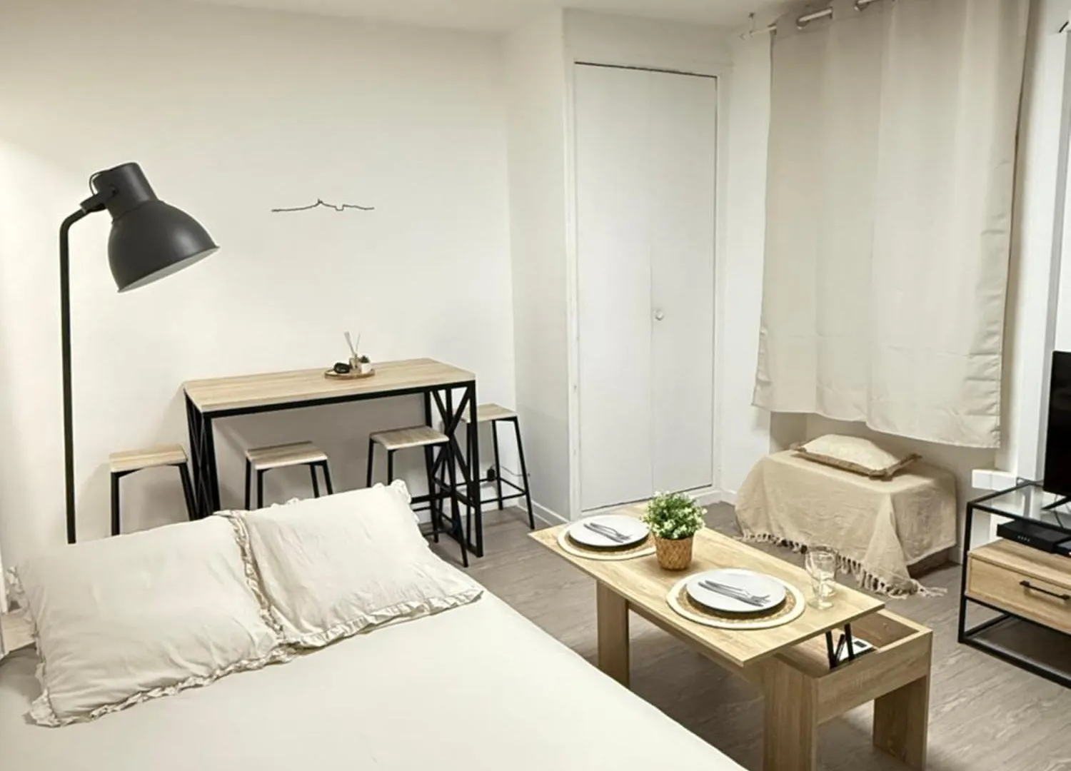 Cocon Marseillais, Centre-Ville, Vieux-Port - Rue Paradis, Renove, Climatise, 2Pers Marseille